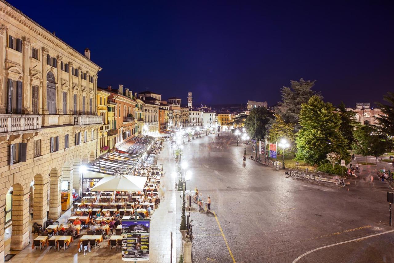 Arena Verona Centro Bagian luar foto