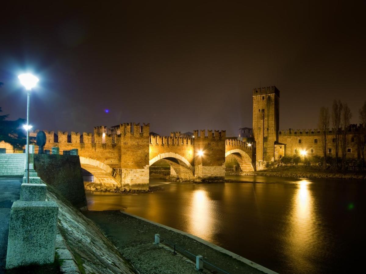 Arena Verona Centro Bagian luar foto